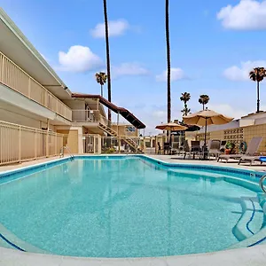 Super 8 By Wyndham Los Angeles-culver City Area Hotell